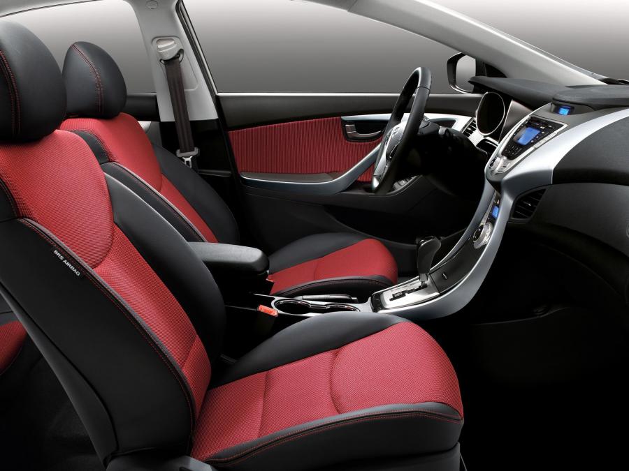  Hyundai Elantra 2010 года  (фото 9 из 19)